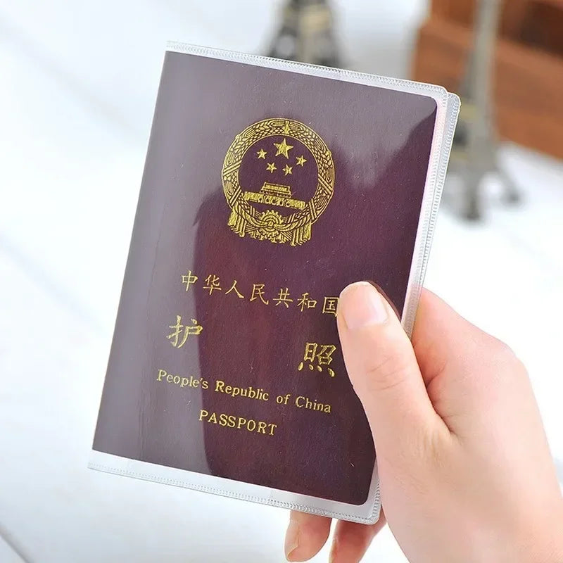 Porte-passeport Transparent en PVC – Étui de Protection pour Passeport, Carte d’Identité et Carte de Crédit