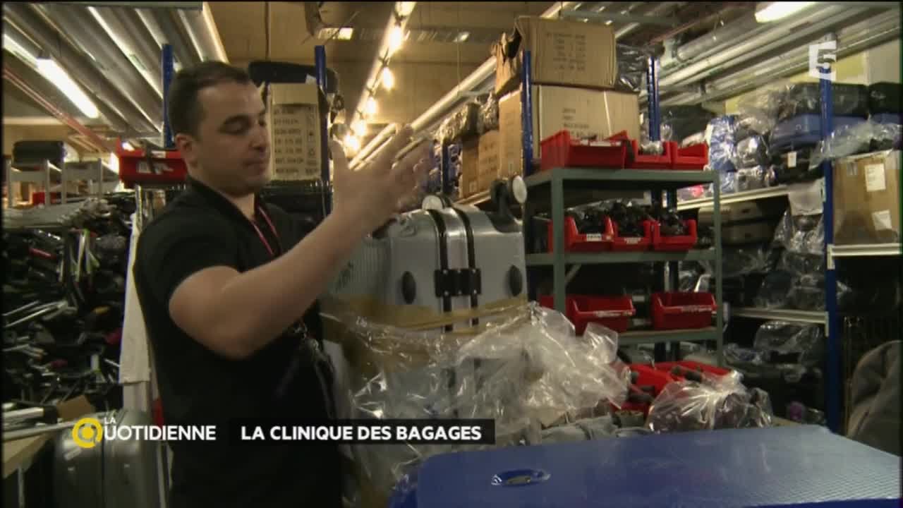 Miniature de la vidéo "La clinique des bagages" de la chaîne Samedi à tout prix